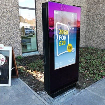 Utomhus kiosk med pekskärm